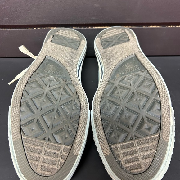 Chuck Taylor Low - Picture 7 of 8